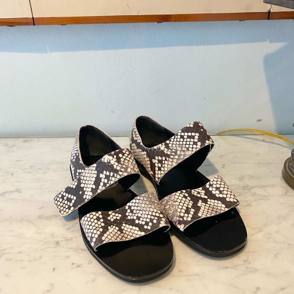 VINCE Salina Python Snake Print Flat Strap Sandal… - image 2